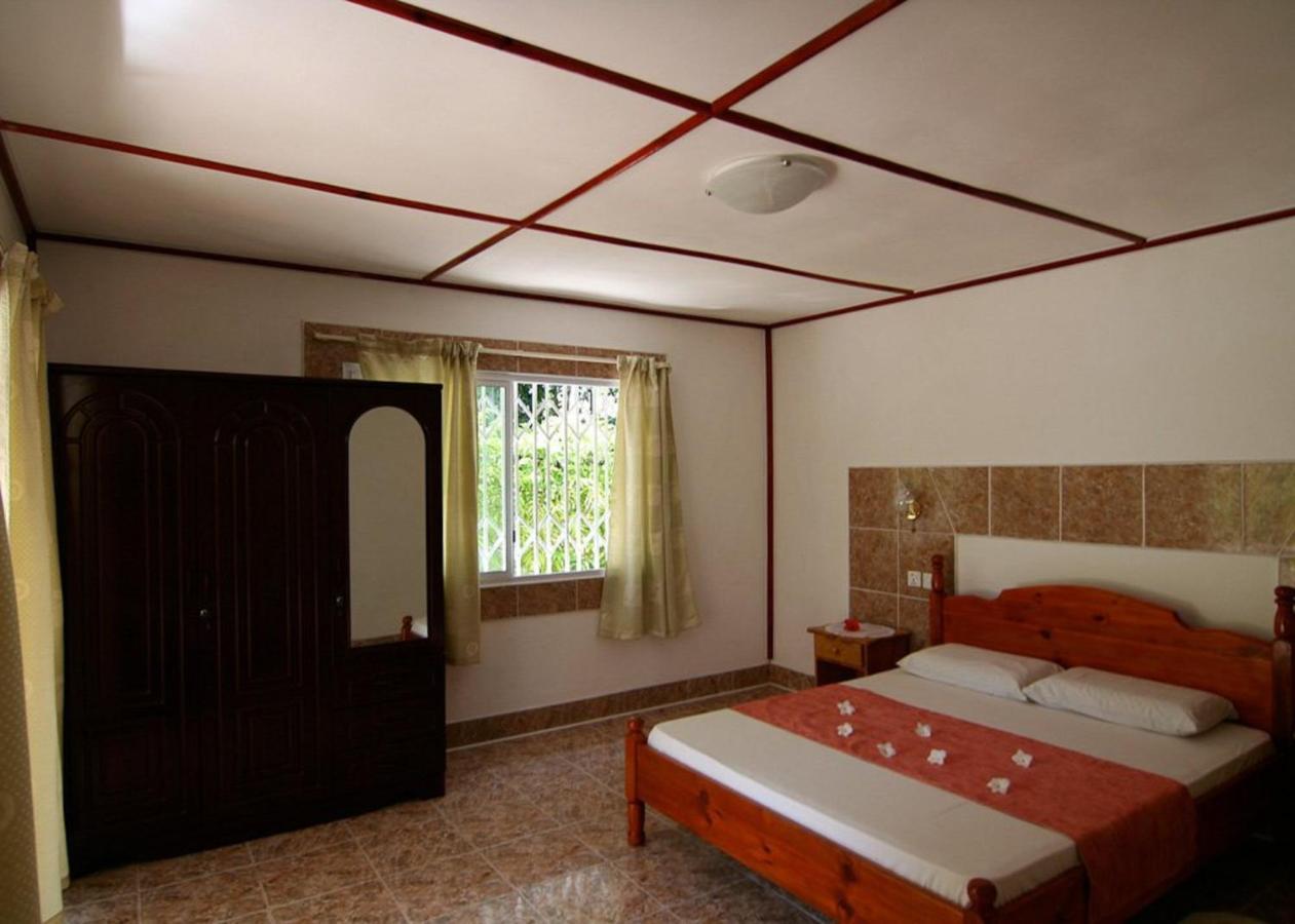 Rising Sun Guesthouse La Digue Room photo