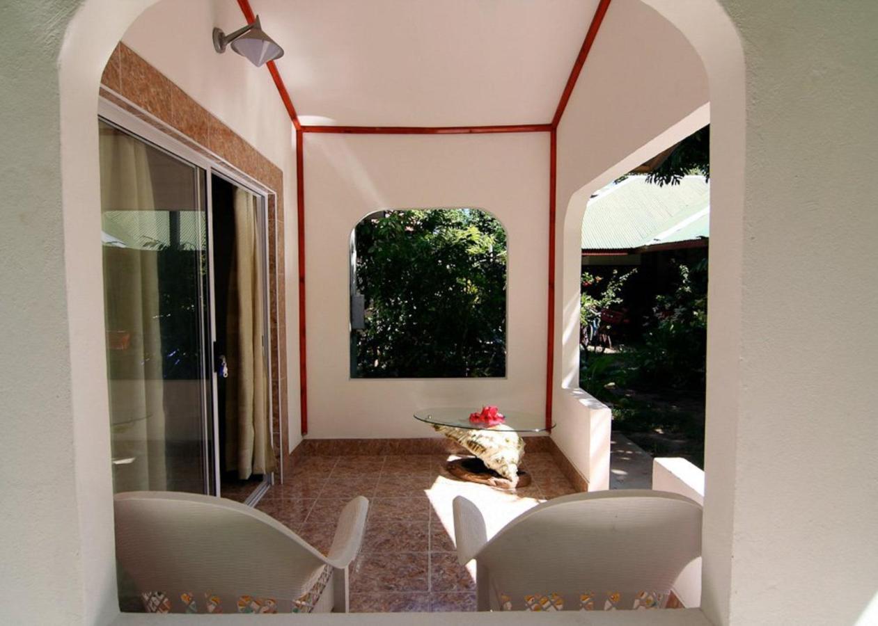 Rising Sun Guesthouse La Digue Exterior photo