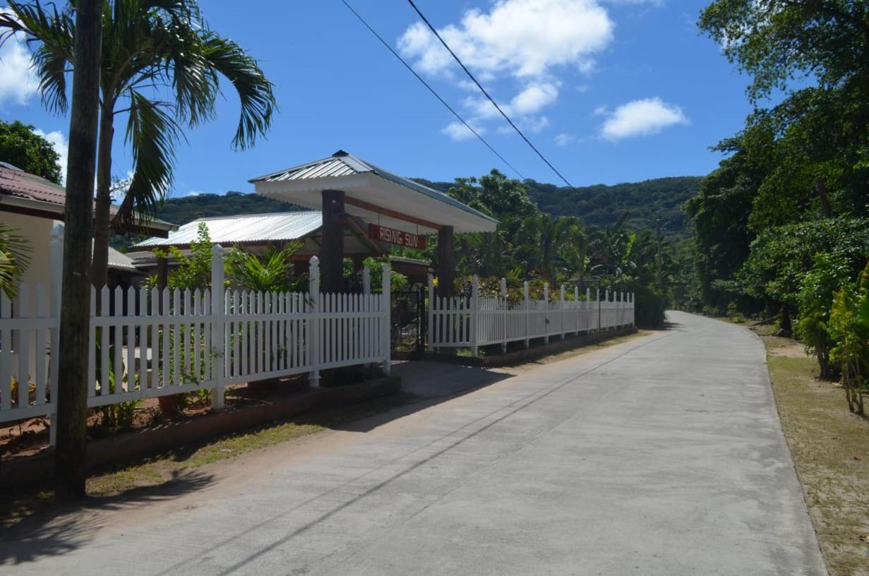 Rising Sun Guesthouse La Digue Exterior photo