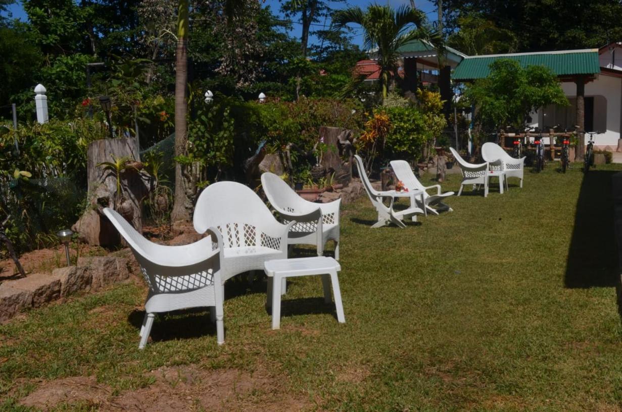 Rising Sun Guesthouse La Digue Exterior photo